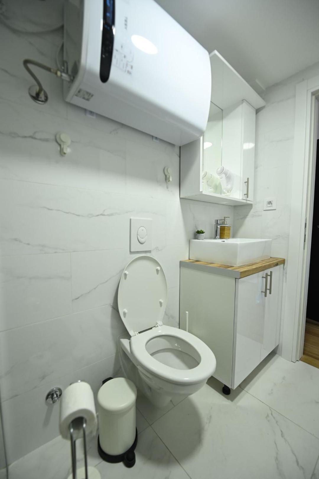 Bel Galleries Sajmiste 部屋 写真
